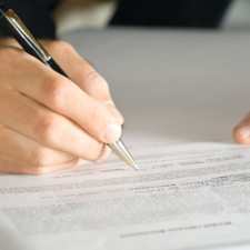 Aufhebungsvertrag: Achten Sie auf die gesetzliche Schriftform!