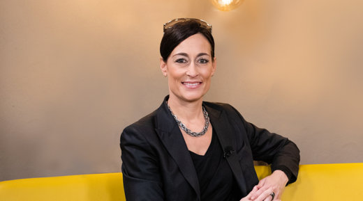 Trust Building: Nadine Dlouhy im Experten-Interview