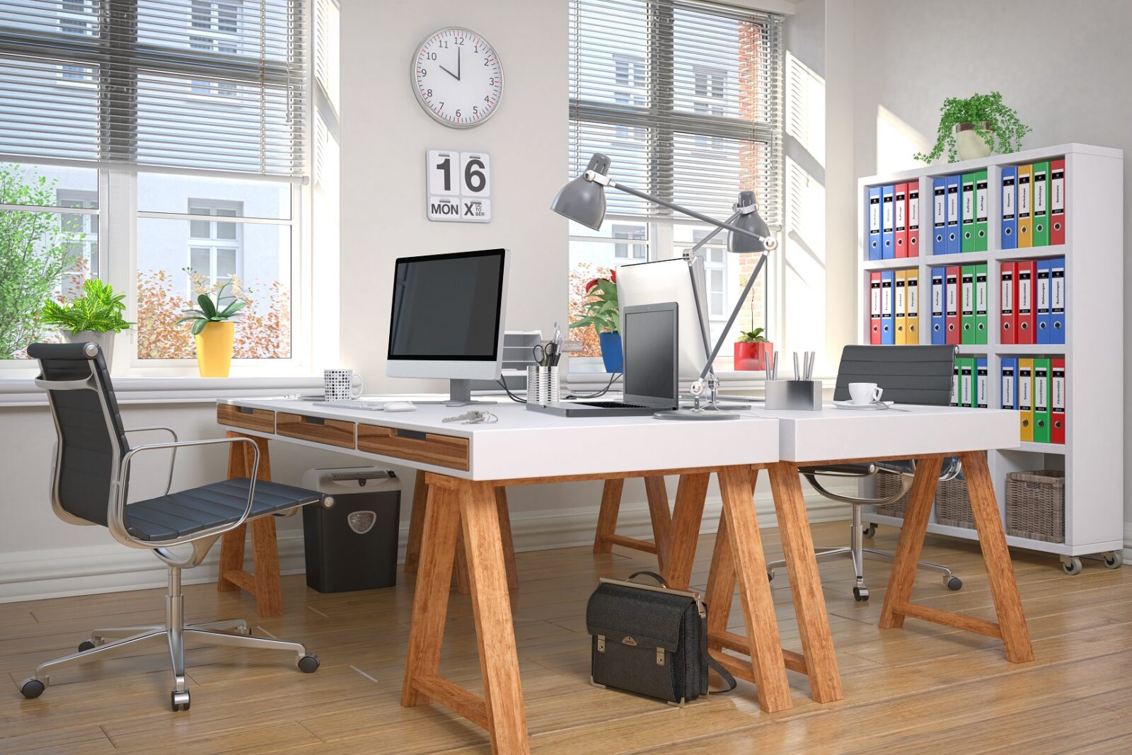 Büroausstattung: Ein gut sortiertes und voll ausgestattetes Büro.