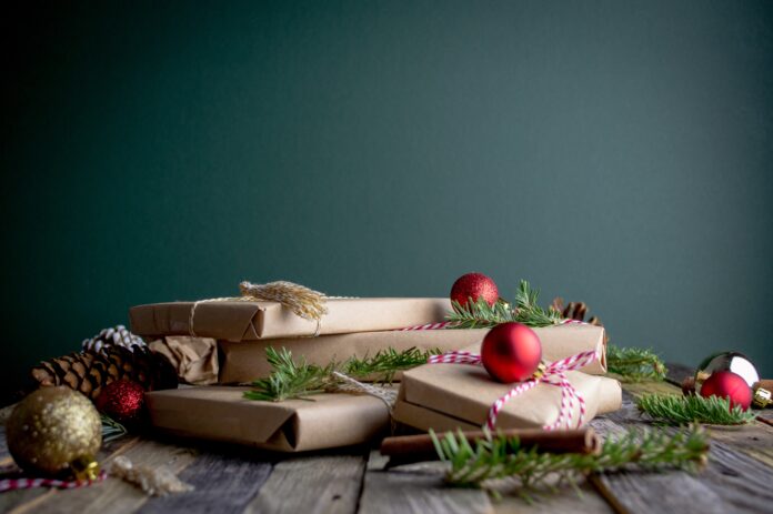 Marketing für ein erfolgreiches Weihnachtsgeschäft - Foto: ©Mel Poole - unsplash.com